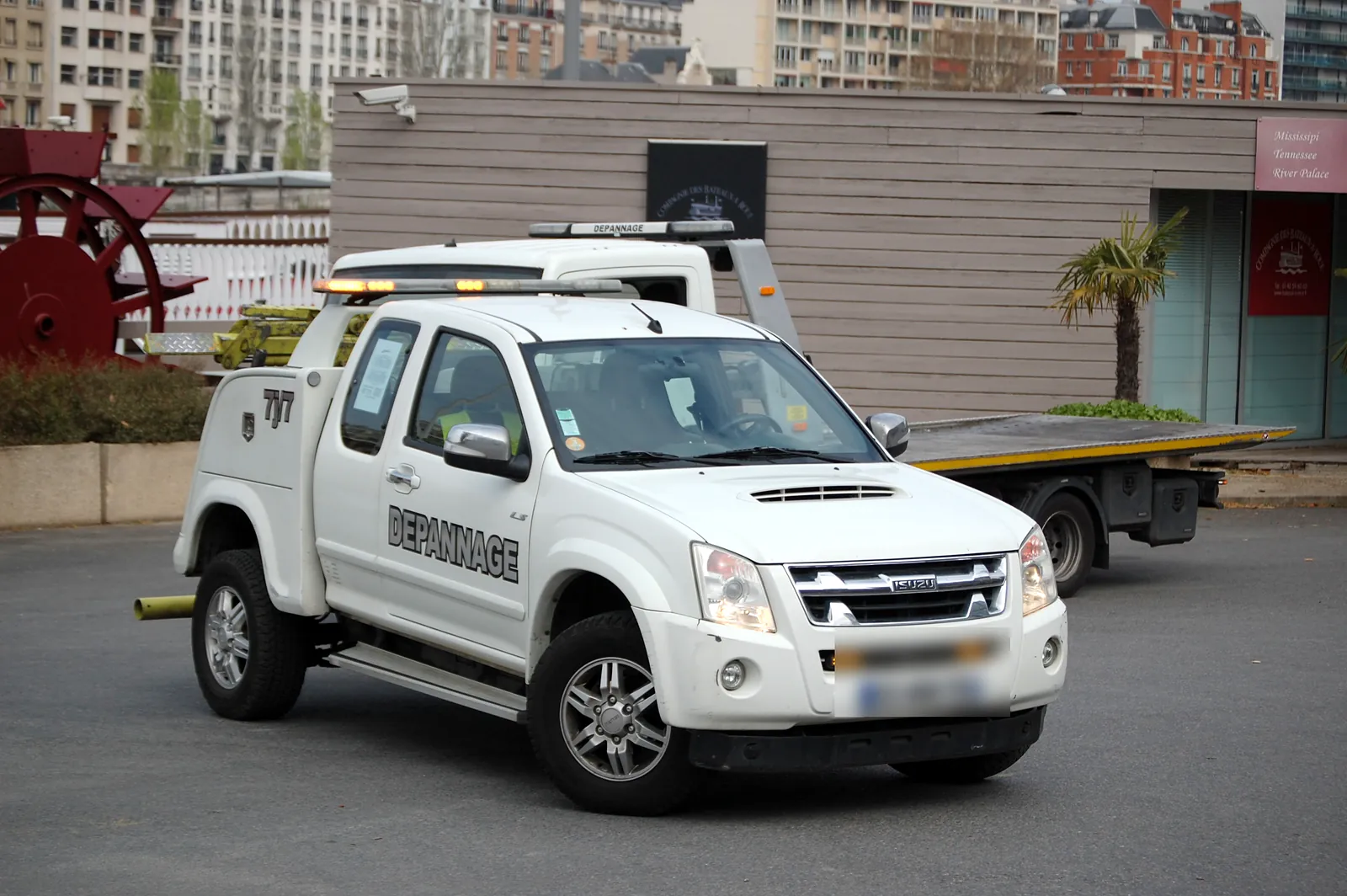 Dépanneuse pick-up Fast Depann prête à intervenir (photo d’illustration – à Chelles (77500))